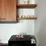 Zoe Apartment *